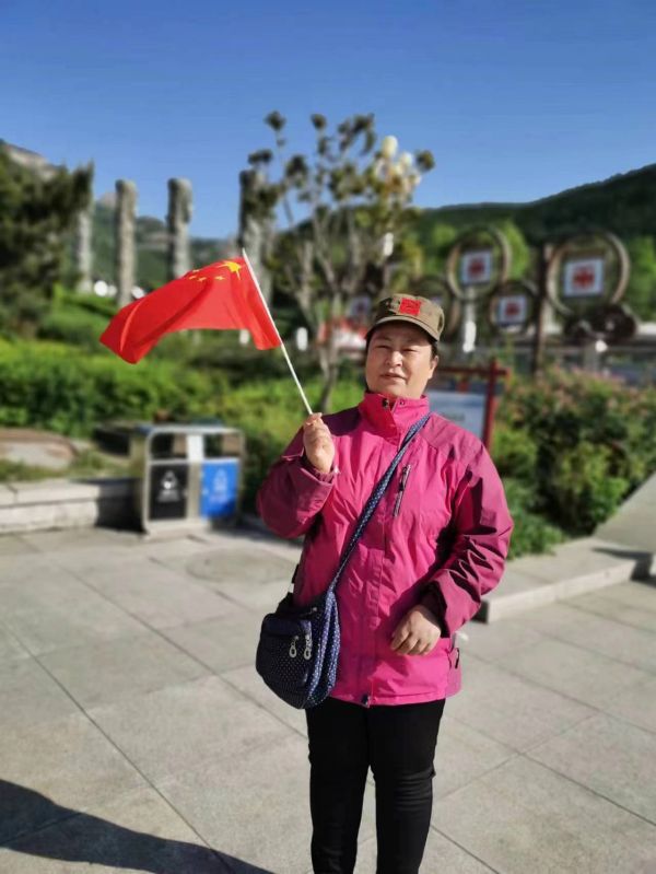 泰安明成家政服務(wù)有限公司打造泰安上門服務(wù)公司，獻(xiàn)愛心
